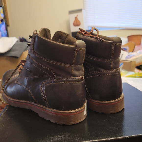 Man's Boots - Picture 8 of 10